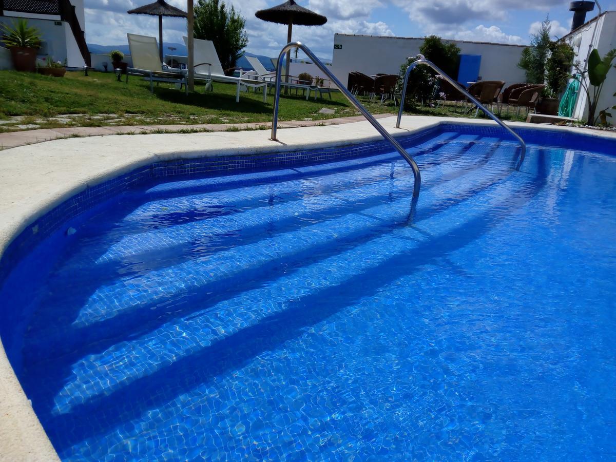 Hotel Utopia Benalup-Casas Viejas ภายนอก รูปภาพ