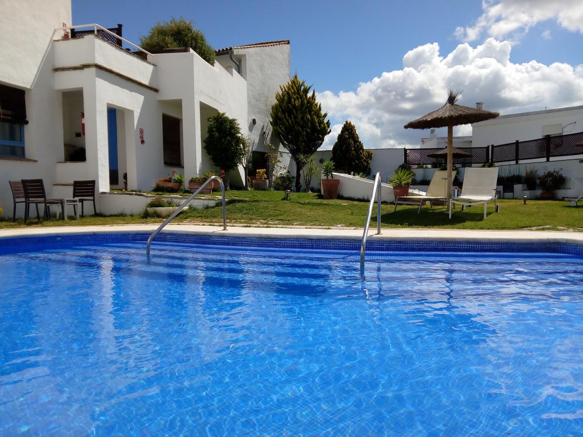 Hotel Utopia Benalup-Casas Viejas ภายนอก รูปภาพ