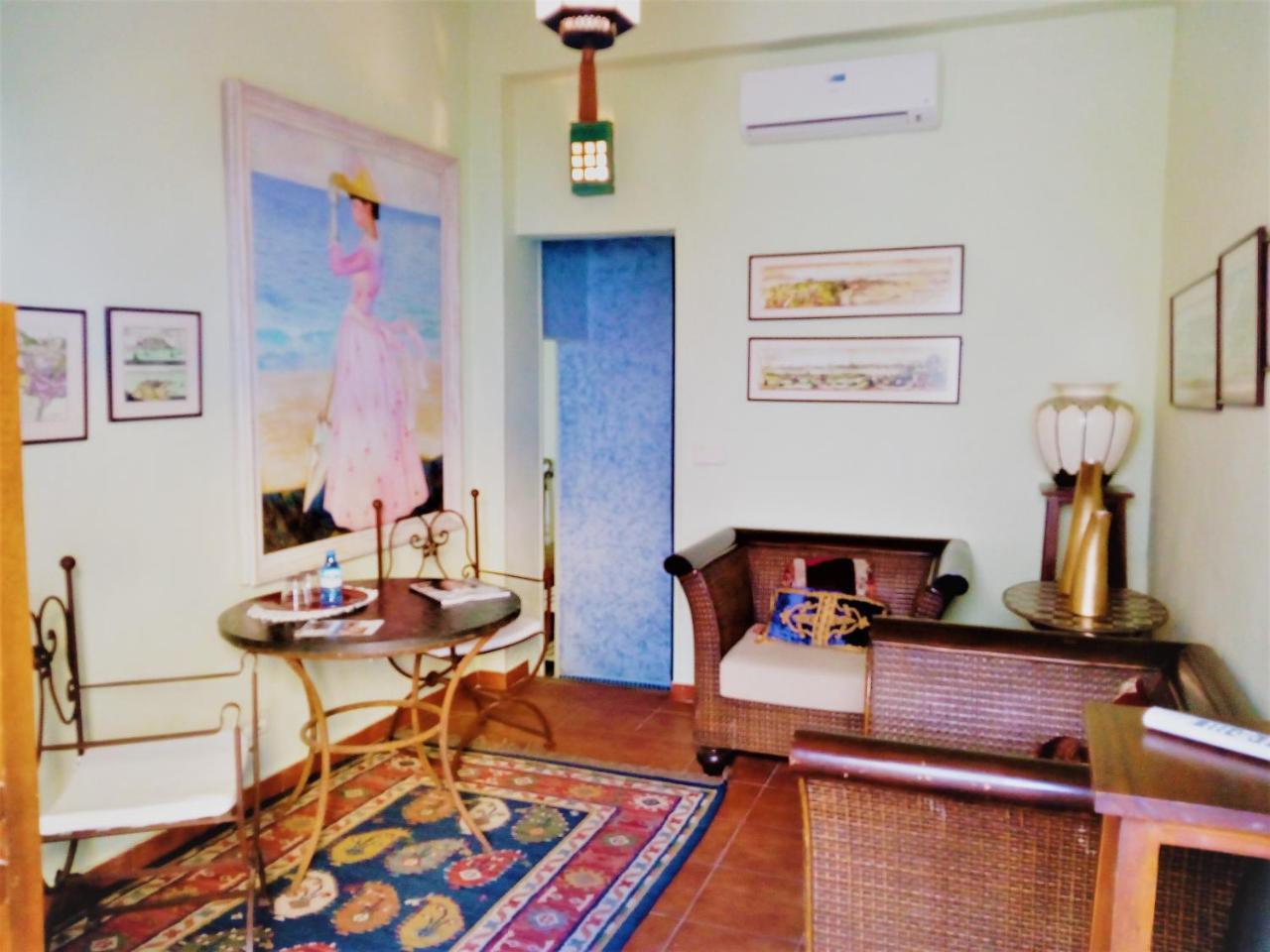 Hotel Utopia Benalup-Casas Viejas ภายนอก รูปภาพ