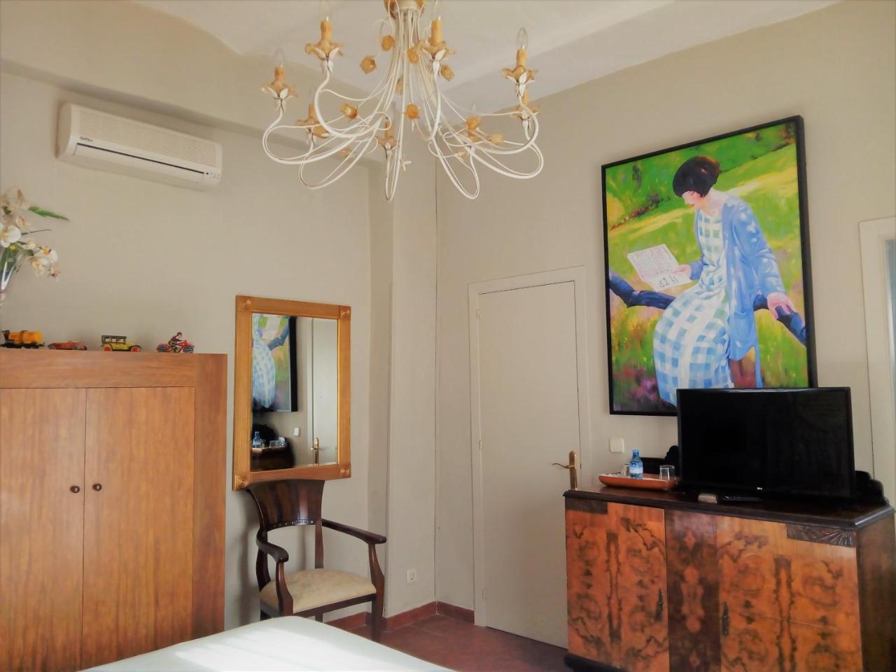 Hotel Utopia Benalup-Casas Viejas ภายนอก รูปภาพ