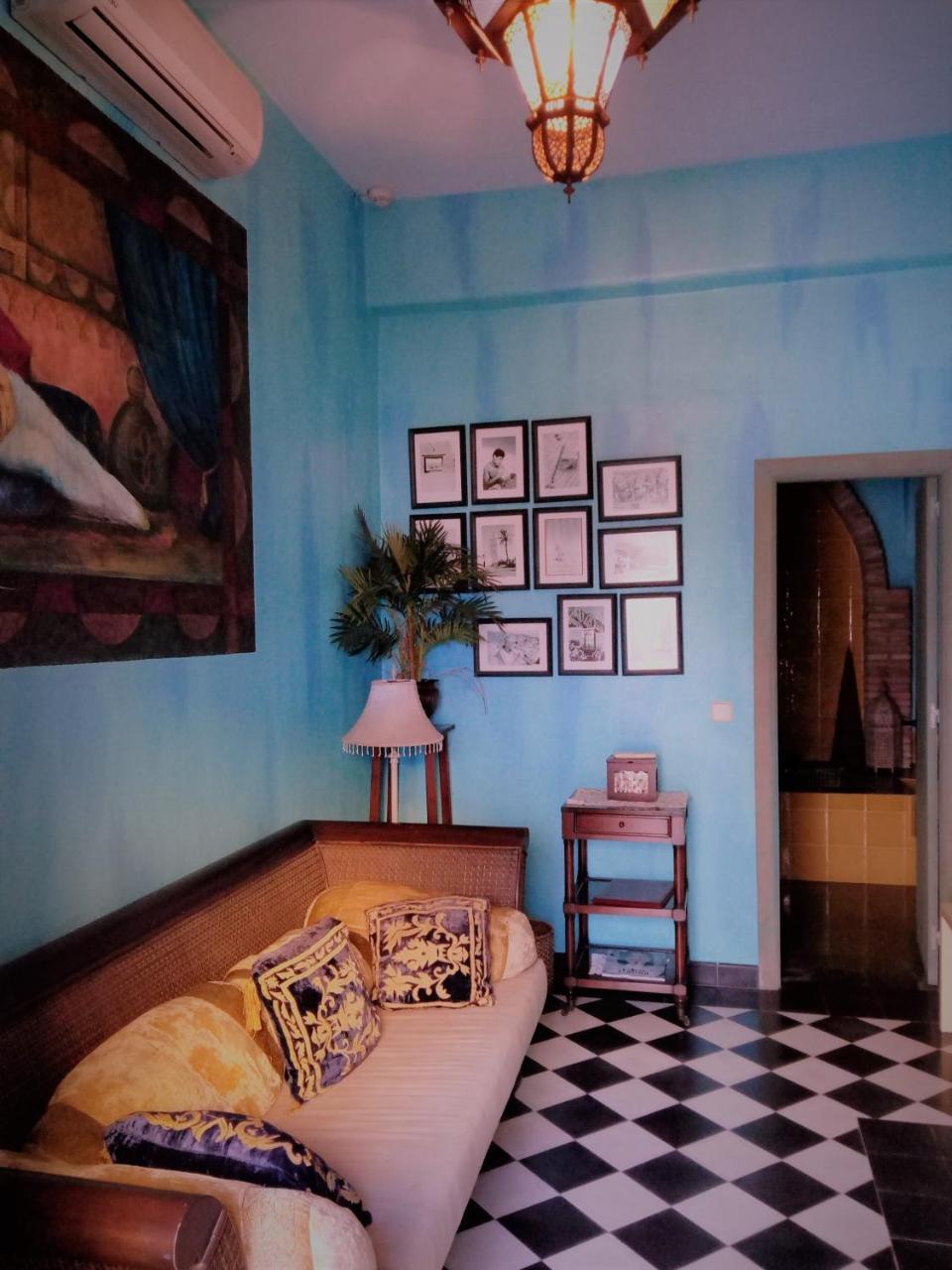 Hotel Utopia Benalup-Casas Viejas ภายนอก รูปภาพ