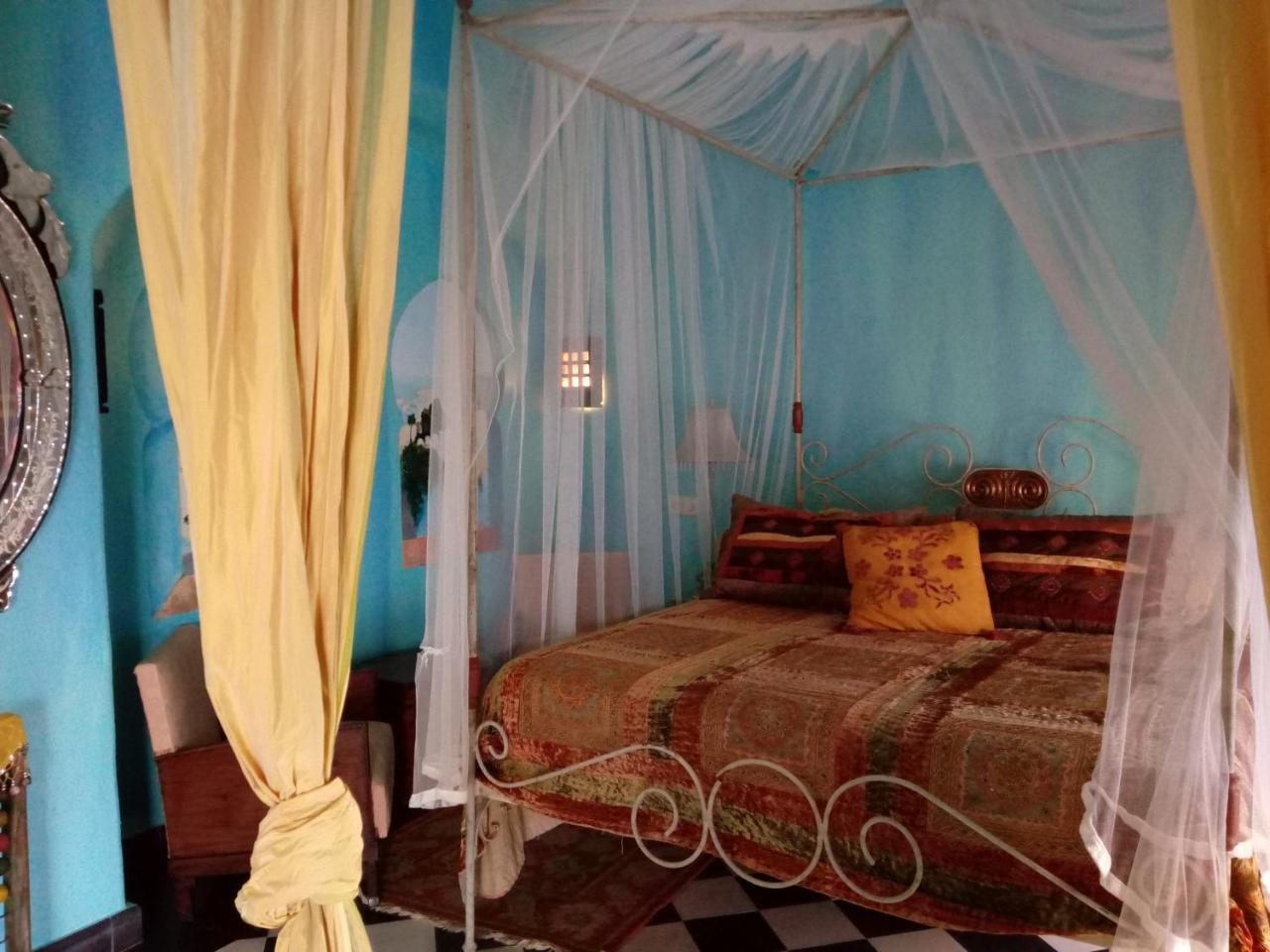 Hotel Utopia Benalup-Casas Viejas ภายนอก รูปภาพ