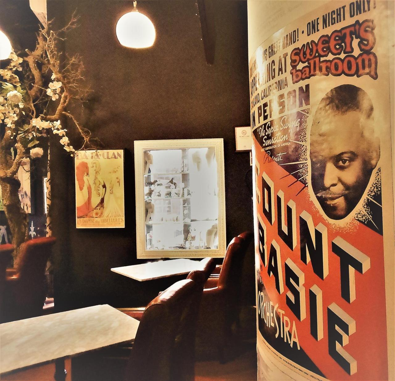Hotel Utopia Benalup-Casas Viejas ภายนอก รูปภาพ