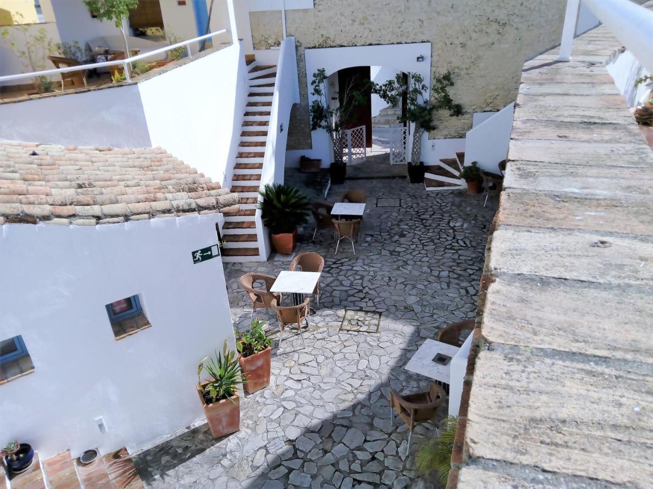 Hotel Utopia Benalup-Casas Viejas ภายนอก รูปภาพ