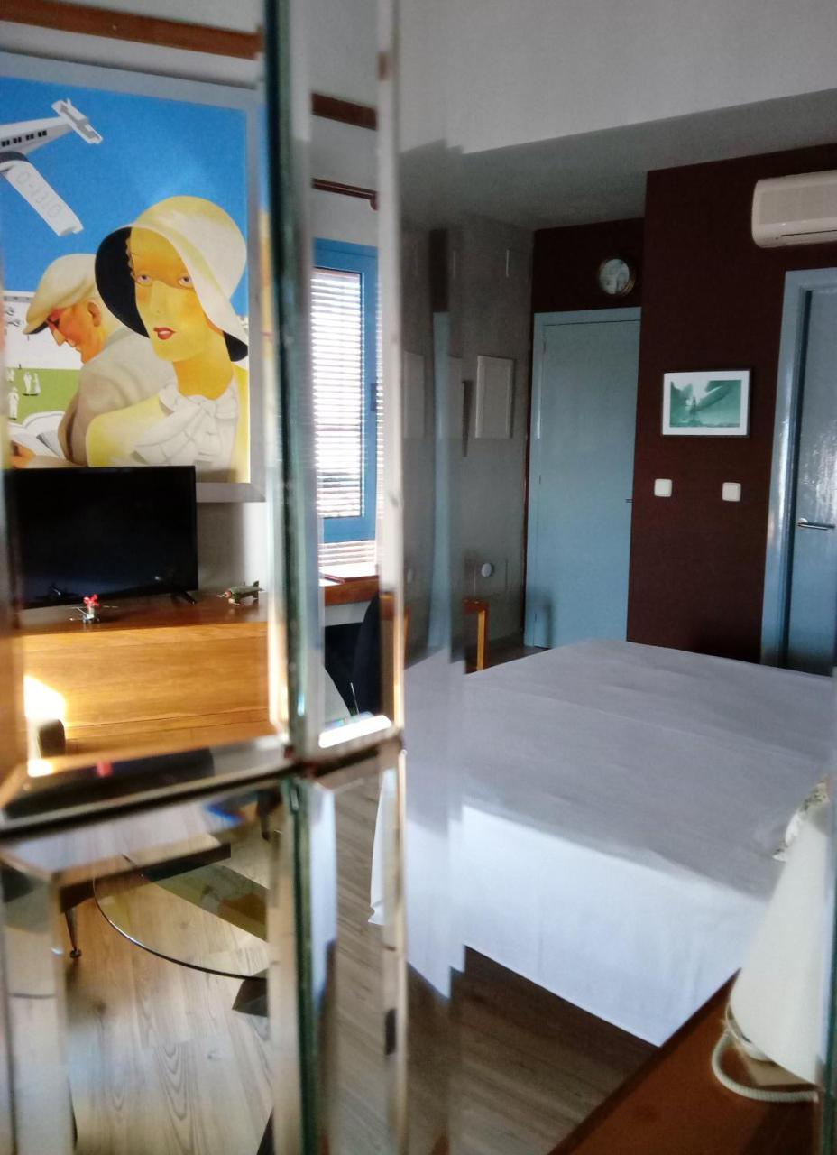 Hotel Utopia Benalup-Casas Viejas ภายนอก รูปภาพ